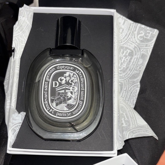 Brand New Diptyque Paris Doson Perfume. Size 2.5 fl oz - Picture 3 of 6